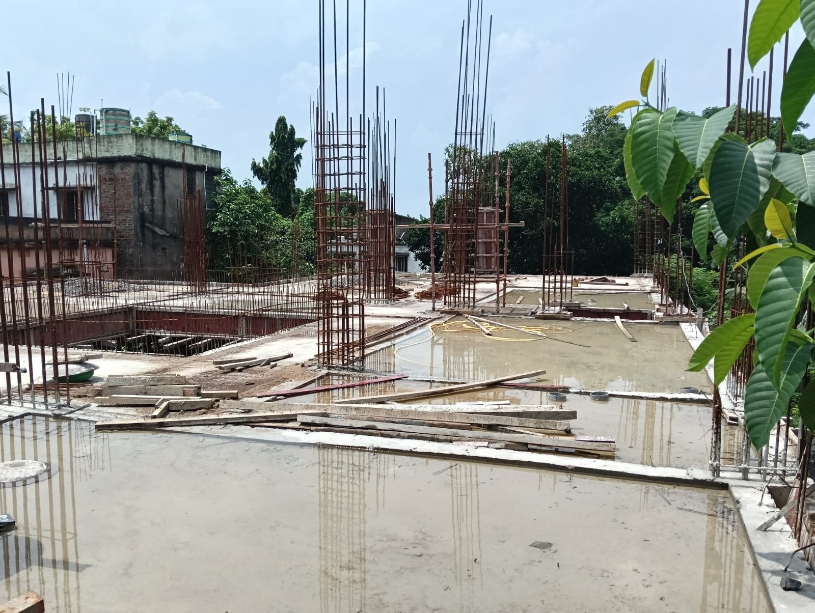 Concrete roof slab